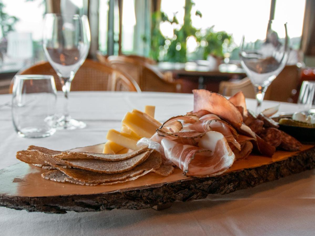 Hotel-Restaurant Le Mont Paisible, Crans-Montana Extérieur photo